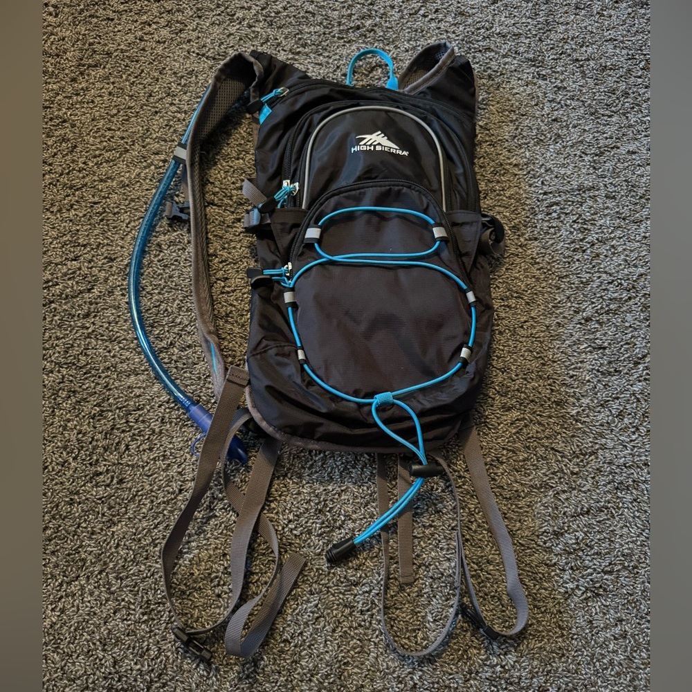High Sierra HydraHike Hydration Backpack, 8L